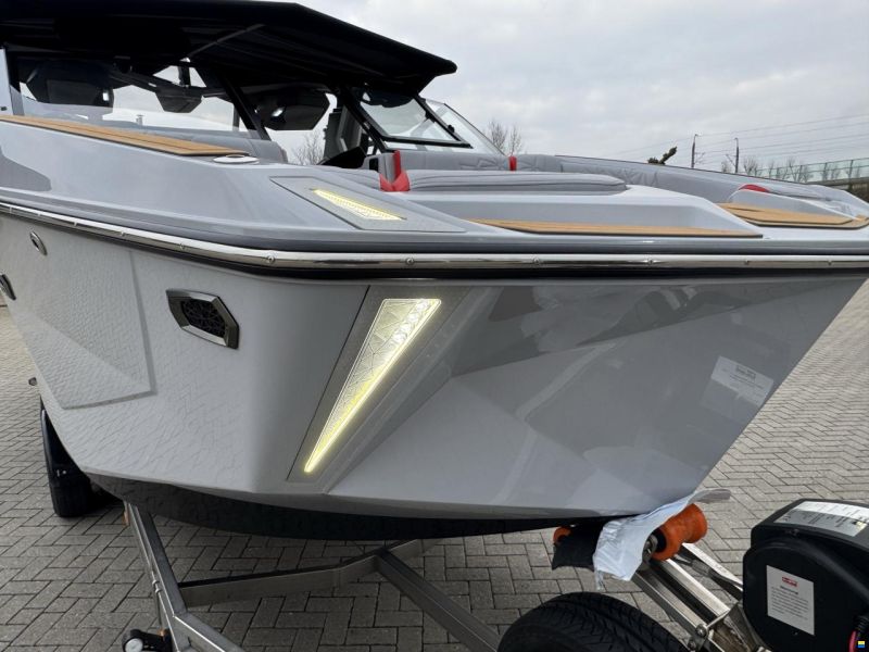 Nautique PARAGON 23