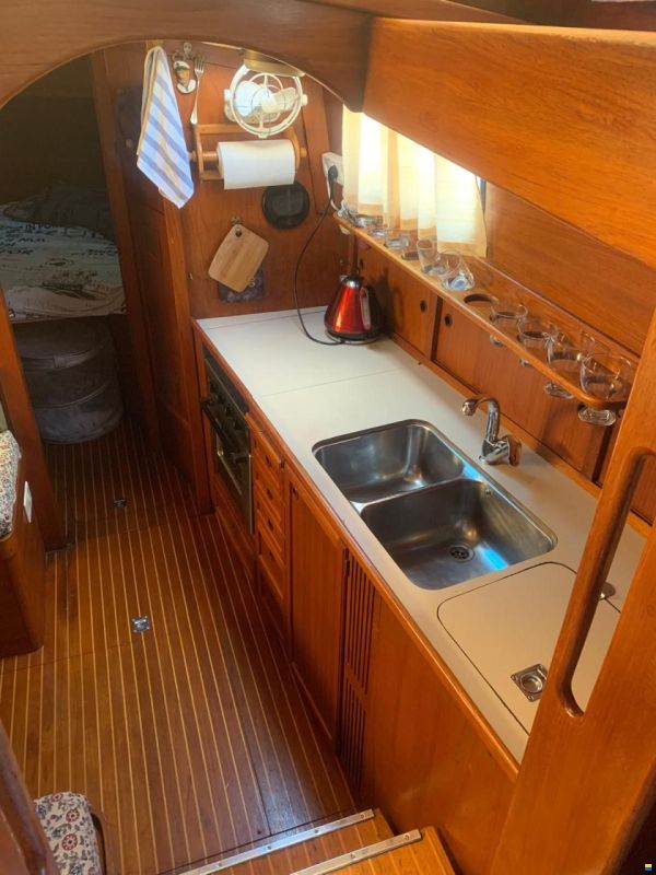 Nauticat 33