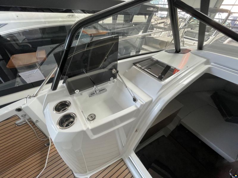 Jeanneau Cap Camarat 9.0 WA S2
