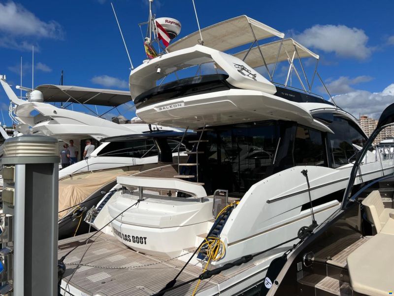 Galeon 510 Skydeck