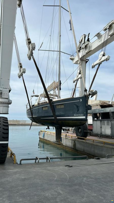 Beneteau Oceanis 35.1