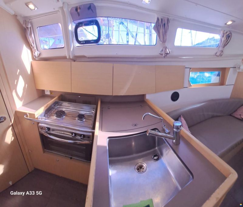 Beneteau Oceanis 35.1