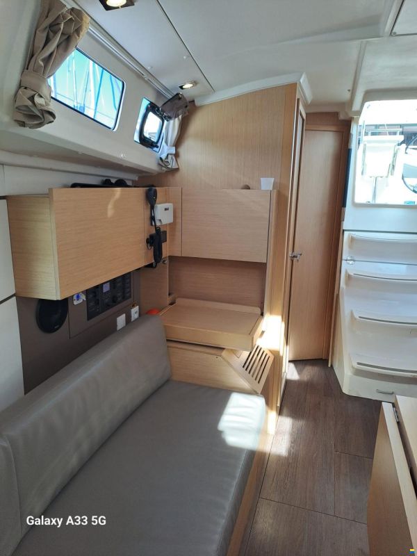Beneteau Oceanis 35.1
