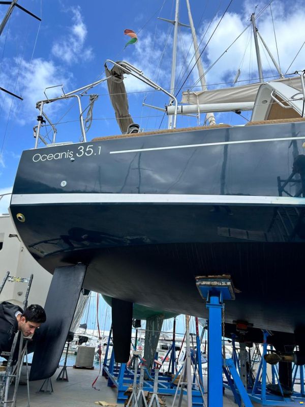 Beneteau Oceanis 35.1
