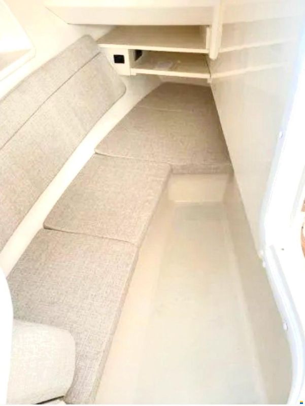 Sea Ray SLX 350