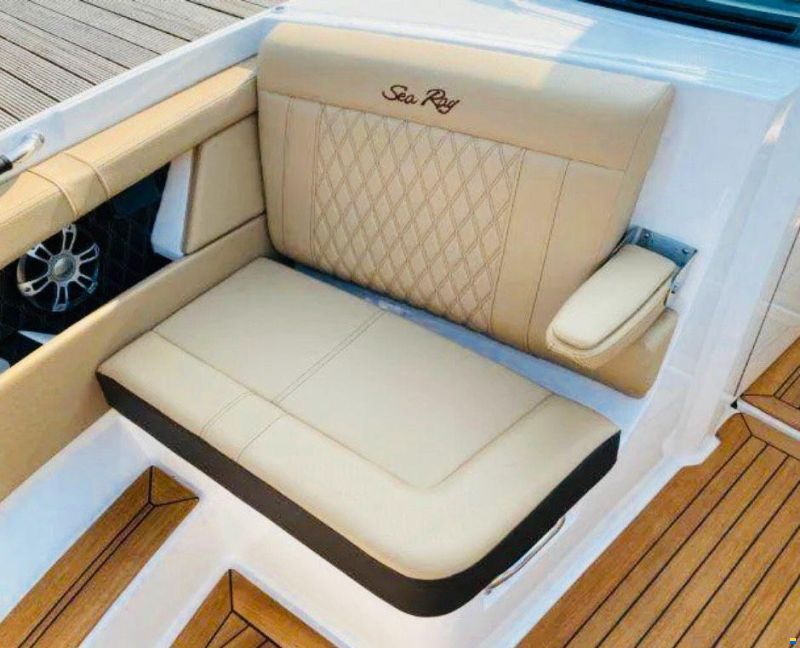 Sea Ray SLX 350