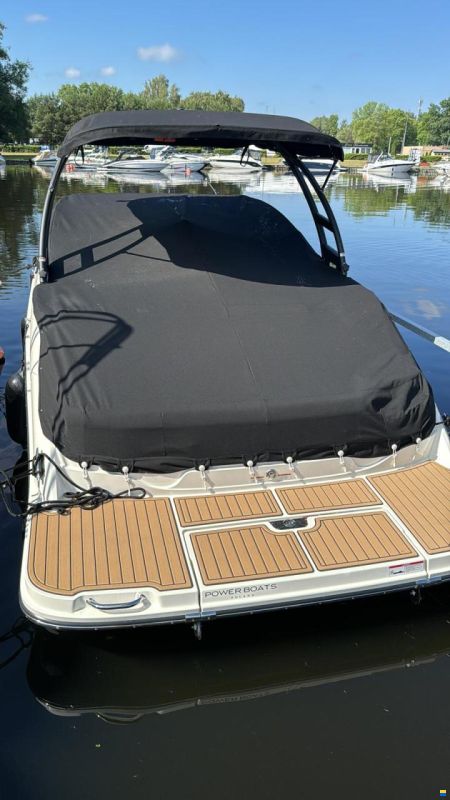 Sea Ray SLX 250