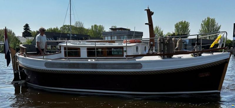 Kajuitsloep Ex-reddingssloep