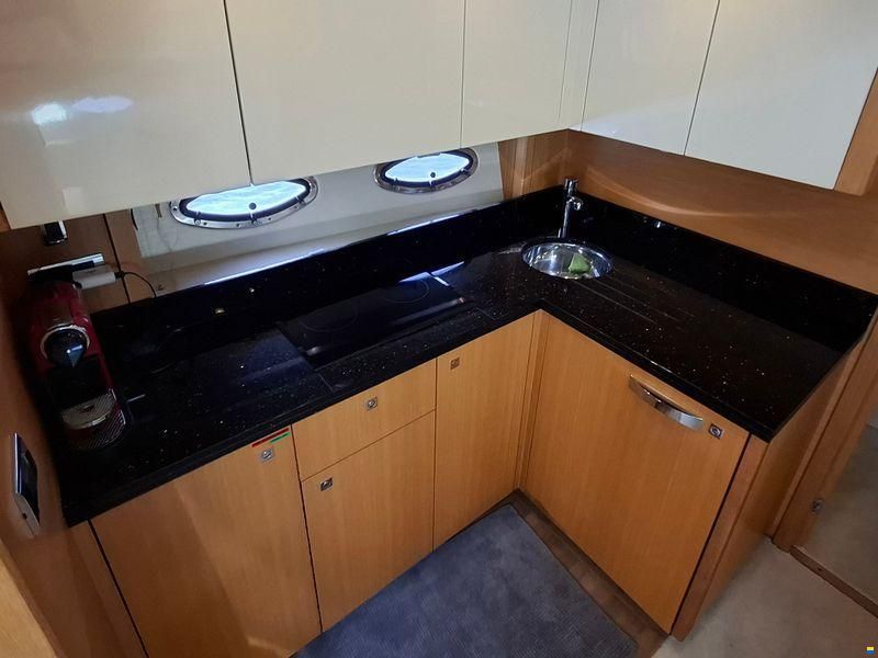 Sunseeker Portofino 48