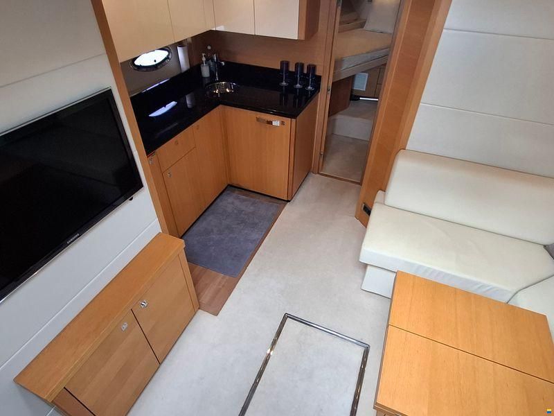 Sunseeker Portofino 48