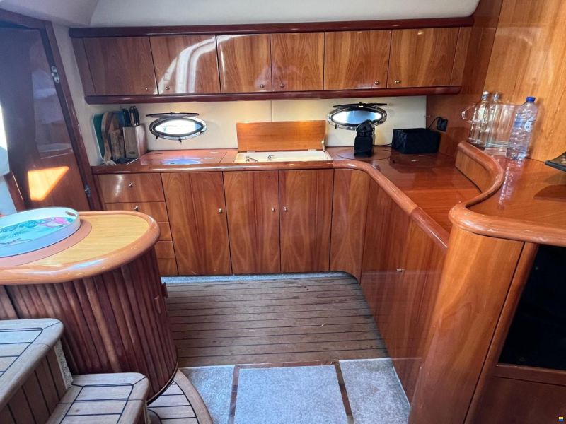Sunseeker Camargue 50