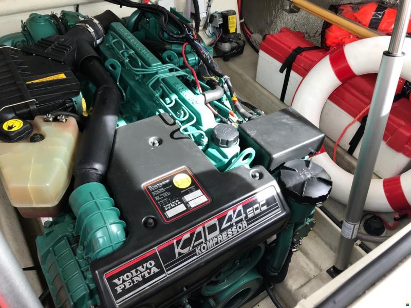 Windy 28 Ghibli mit Hafenplatz