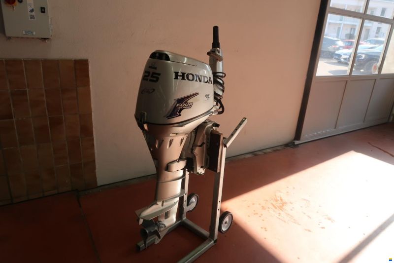 Honda BF25D4