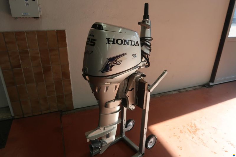 Honda BF25D4