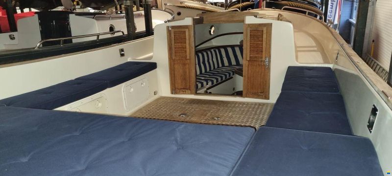 Jan Van Gent 10.35 Cabin