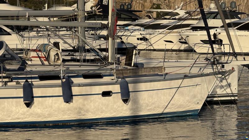 Bavaria 37