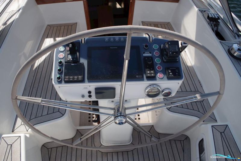 Hallberg-Rassy 44