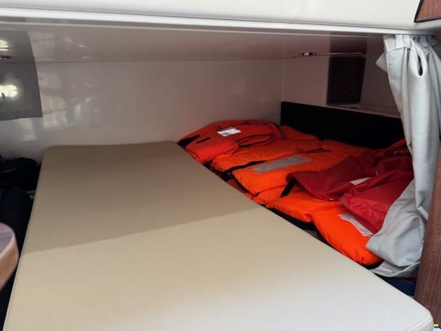 Quicksilver 875 Sundeck avec Joystick piloting