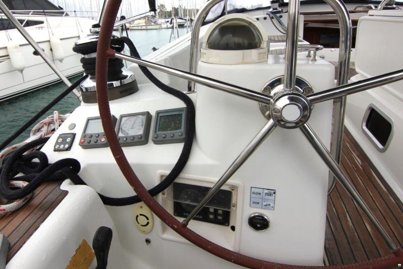 Jeanneau 53