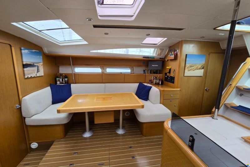 Jeanneau 53