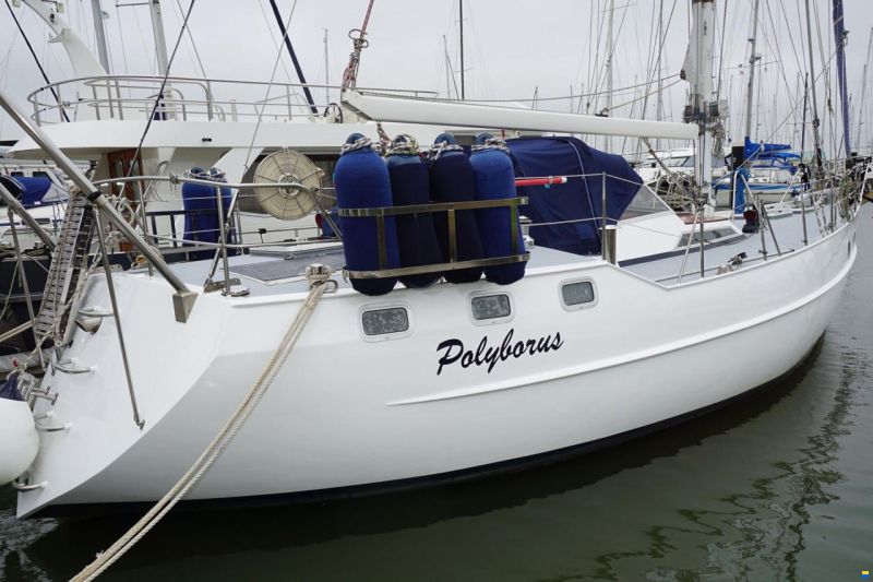 Van de Stadt 44 Center Cockpit