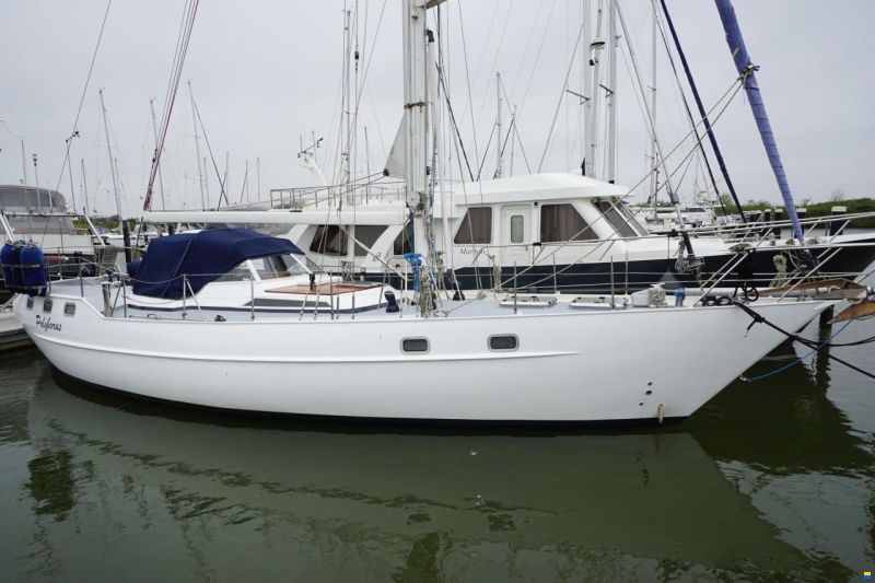 Van de Stadt 44 Center Cockpit