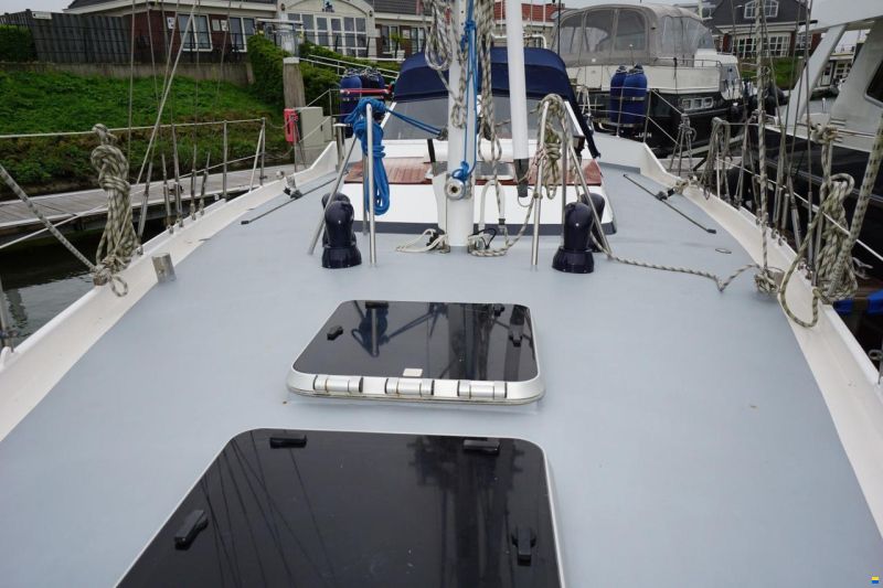 Van de Stadt 44 Center Cockpit