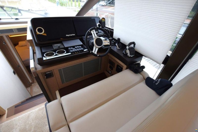 Prestige 520