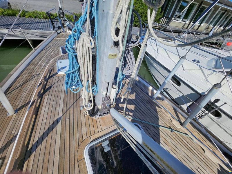 Hallberg-Rassy 43