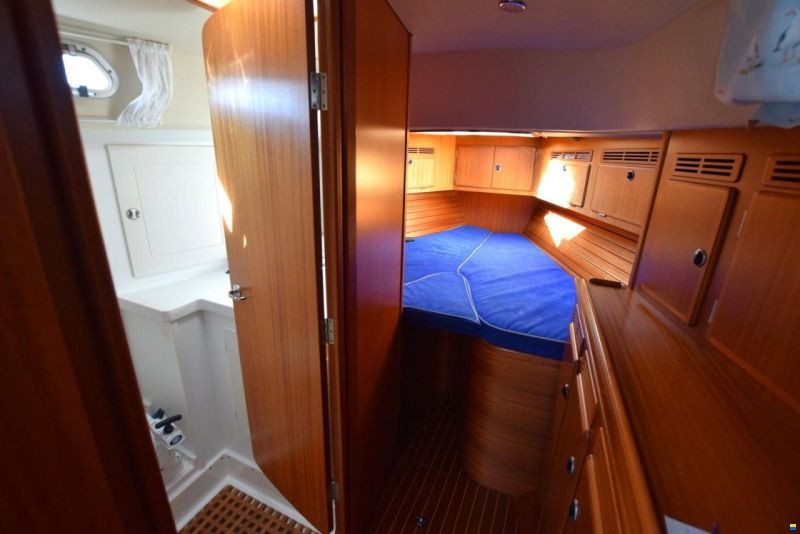 Hallberg-Rassy 43