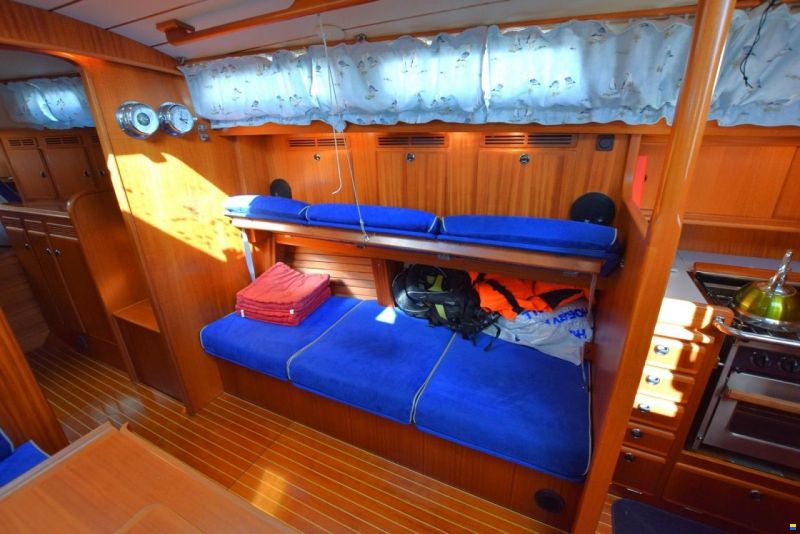 Hallberg-Rassy 43