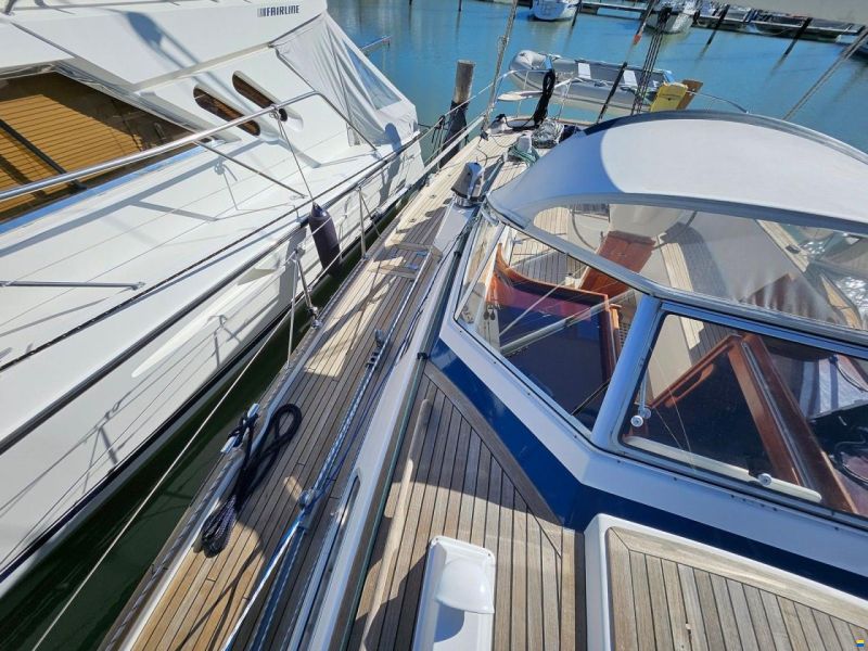 Hallberg-Rassy 43