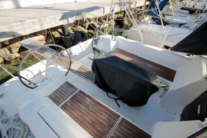 Dufour 350 Grand Large
