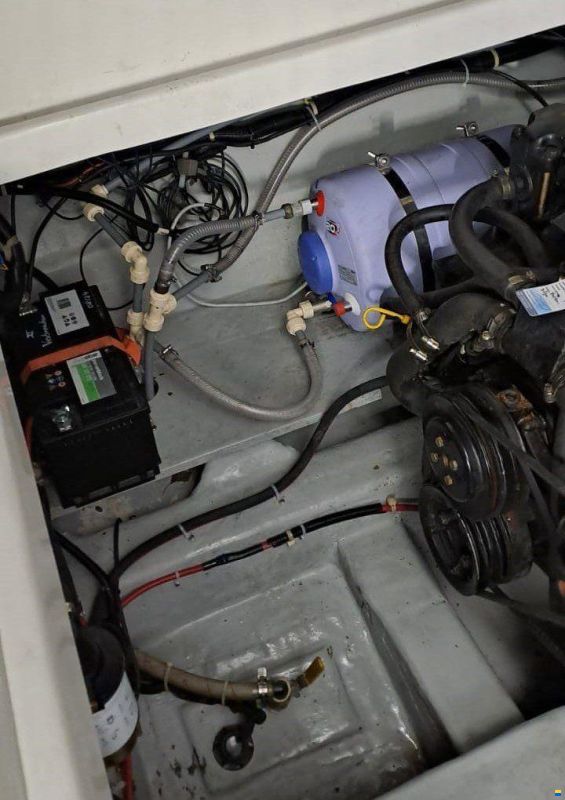 Regal COMMODORE 272 KAJÜTBOOT