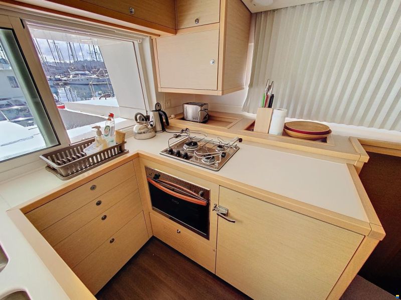 Lagoon 450
