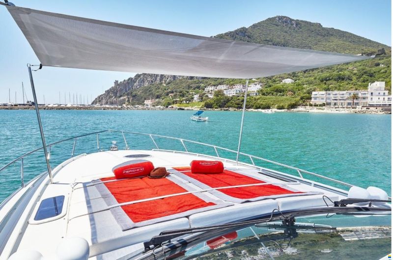 Pershing 54'