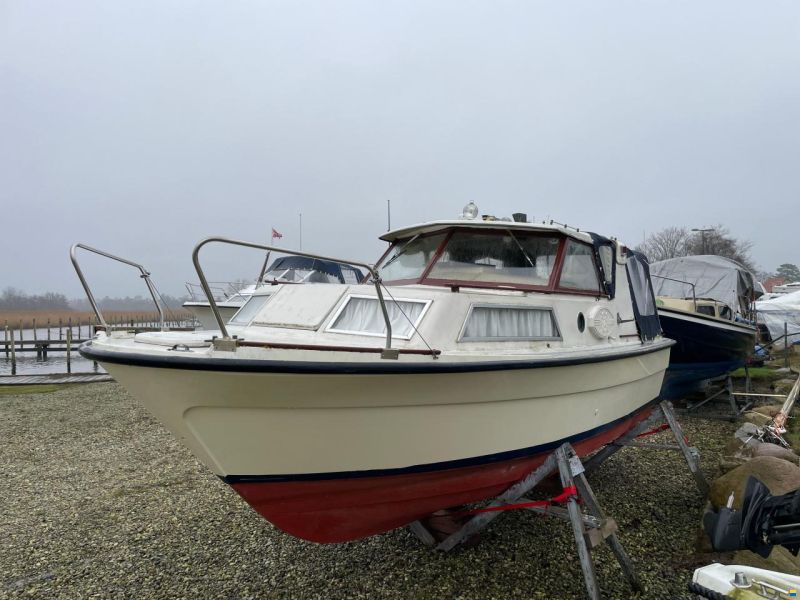 Mørebas 8400