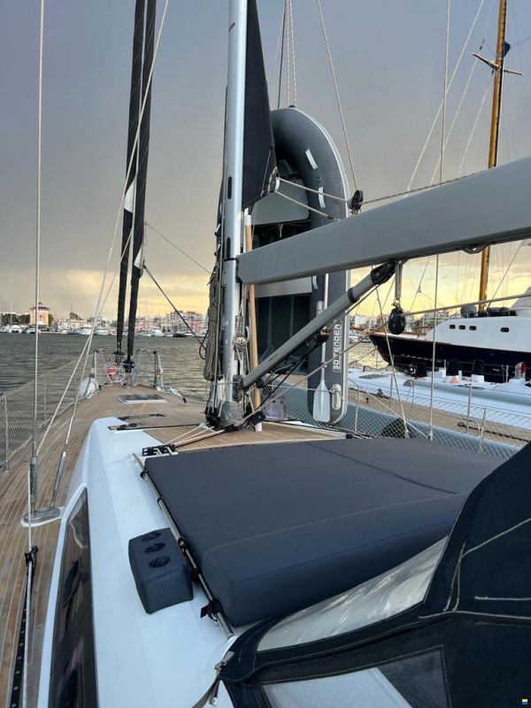 Beneteau Oceanis 60