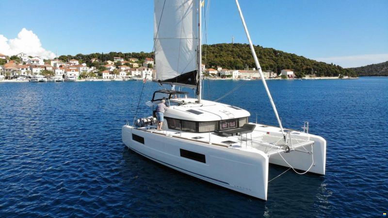 Lagoon 40