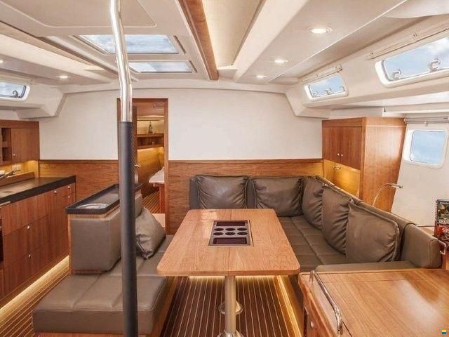 Hanse 505