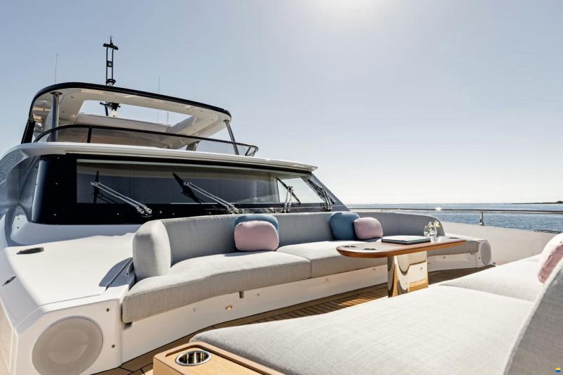 Azimut GRANDE 26 M
