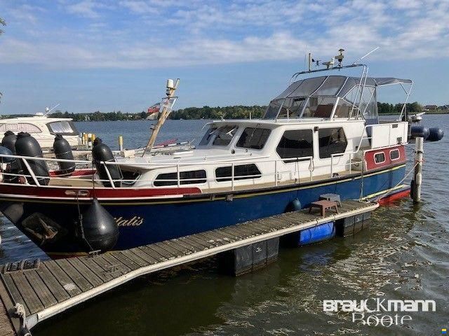 Van der Valk 12.0