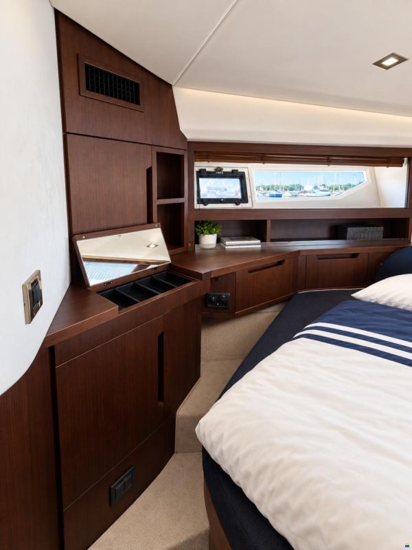 Galeon 420 FLY