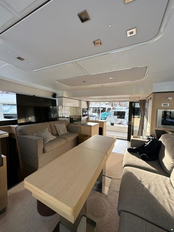 Fountaine Pajot MY6