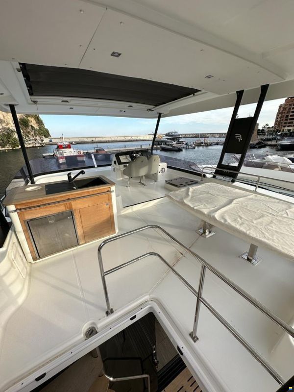 Fountaine Pajot MY6