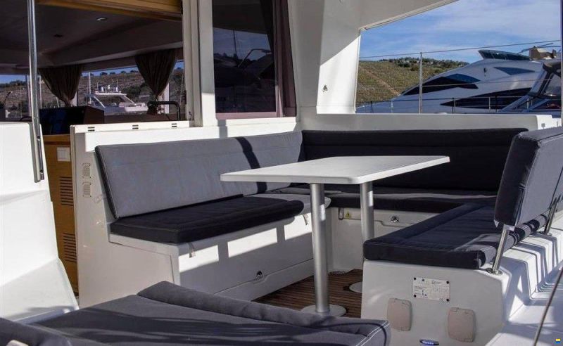 Lagoon 400 S2