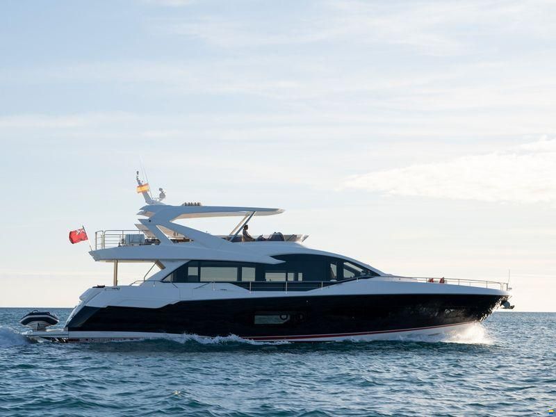 Sunseeker 76 Yacht