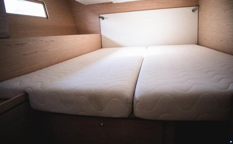 Beneteau Oceanis 51.1