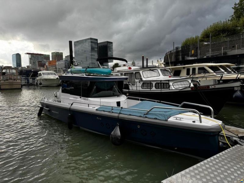 Axopar 28 Cabin