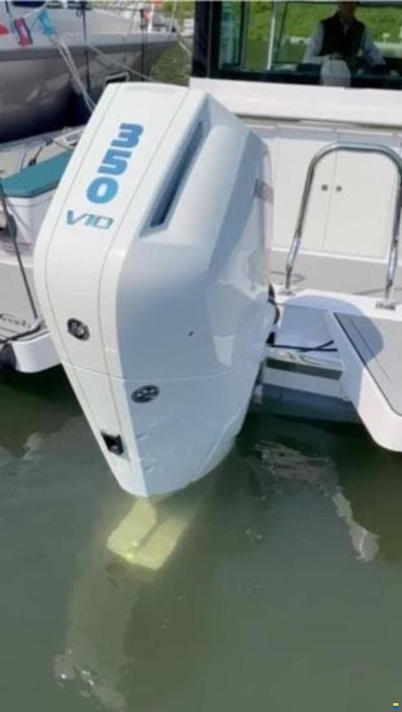 Axopar 28 Cabin